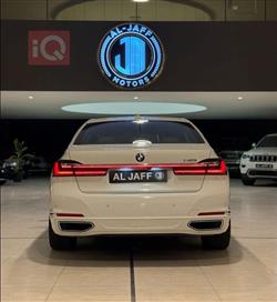 بي ام دبليو الفئة 7